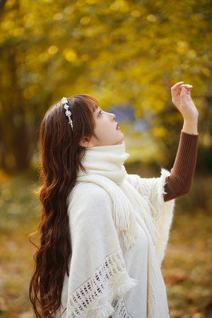 日本娇小13xxxxhd